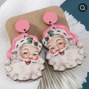 Earrings Santa pink hat old fashion Pierced. NWT